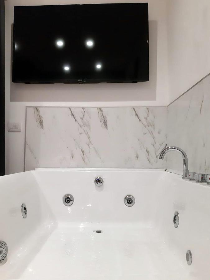 Allegro Hotels ナポリ エクステリア 写真